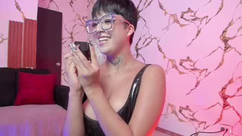 Snapshot of rebeka_baker chatting on 10/29/25, 06:37 REBEKA online show from 10/29/25, 06:37