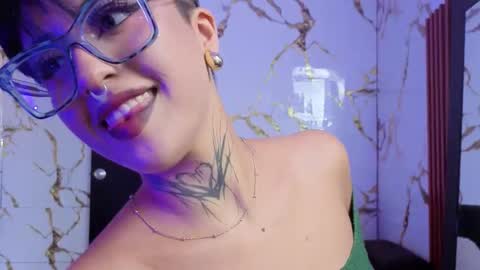 Snapshot of rebeka_baker chatting on 12/03/25, 12:36 REBEKA online show from 12/03/25, 12:36