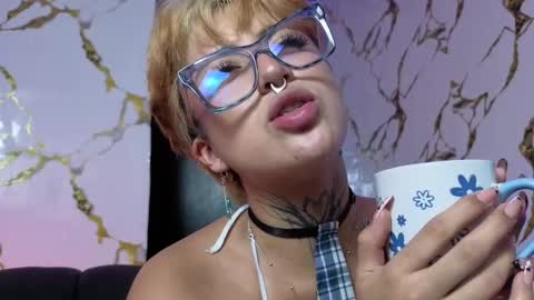 Snapshot of rebeka_baker chatting on 03/01/26, 01:07 REBEKA online show from 03/01/26, 01:07