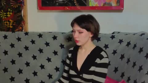 Lara online show from 10/29/25, 04:42