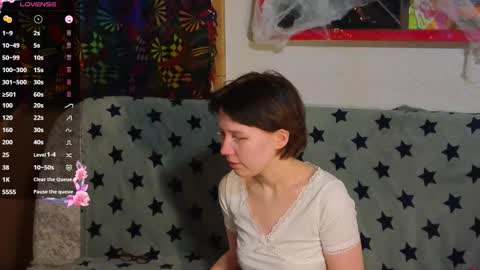 Lara online show from 11/03/25, 02:18