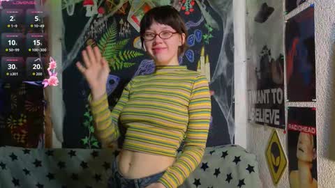 Lara online show from 11/16/25, 09:31