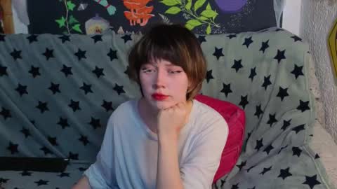 Lara online show from 11/19/25, 11:10