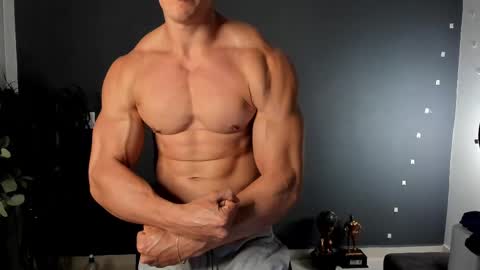 twitter REECET26 instagram RECCETAYLOR online show from 02/25/25, 01:41