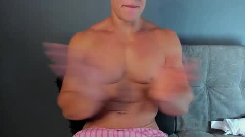 twitter REECET26 instagram RECCETAYLOR online show from 09/12/25, 11:48