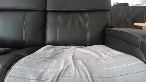 Snapshot of recklessdeejay chatting on 12/05/24, 04:01 Jo online show from 12/05/24, 04:01