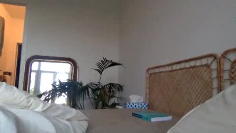 Snapshot of red_cat_93 chatting on 05/18/26, 07:20 red_cat_93 online show from 05/18/26, 07:20