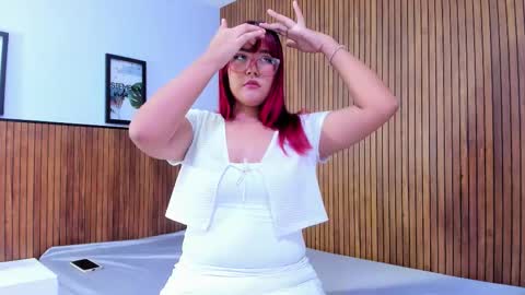 Red  online show from 03/19/26, 04:16