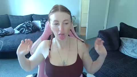 Red -  online show from 04/29/26, 08:51