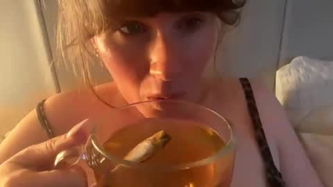 Rosie online show from 04/27/26, 07:34