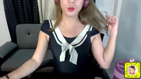 red_kitsune69 online show from 03/12/25, 10:05