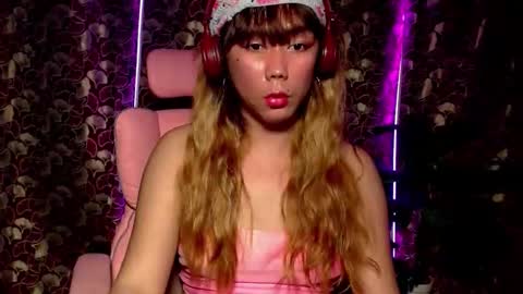 red_kitsune69 online show from 10/24/25, 09:33