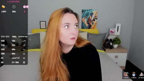 Snapshot of red_naughtyfox chatting on 10/05/25, 05:33 Lessy Fox online show from 10/05/25, 05:33
