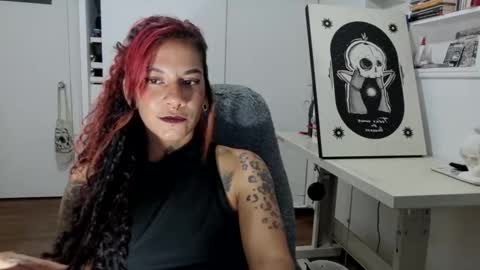 Snapshot of red_savage_ chatting on 01/06/26, 02:26 Instagram Valerie yourdream online show from 01/06/26, 02:26