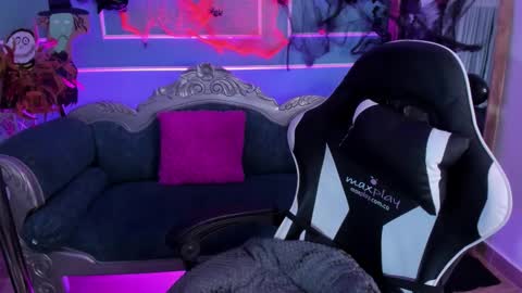     online show from 10/30/25, 11:22