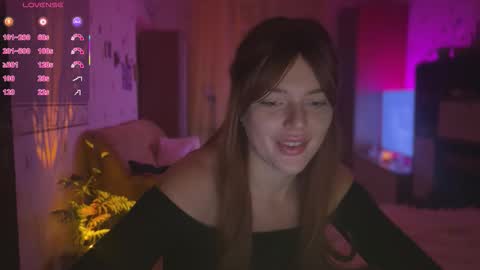 redaplle2 online show from 11/11/25, 02:39