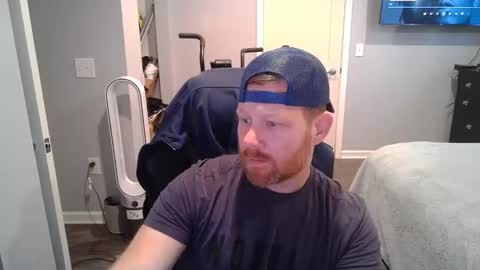Snapshot of redbeardready4u chatting on 02/15/26, 03:31 Redbeardready4u online show from 02/15/26, 03:31