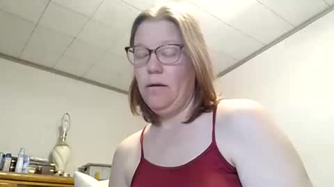 Redbre online show from 12/16/25, 02:22