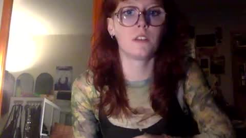 redcassie666 online show from 02/14/26, 11:34
