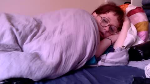 Snapshot of redcassie666 chatting on 05/08/26, 01:05 redcassie666 online show from 05/08/26, 01:05