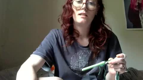 Snapshot of redcassie666 chatting on 05/10/26, 03:50 redcassie666 online show from 05/10/26, 03:50
