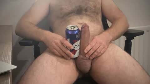 Snapshot of reddbear89 chatting on 09/10/25, 04:40 hornyslutbear online show from 09/10/25, 04:40