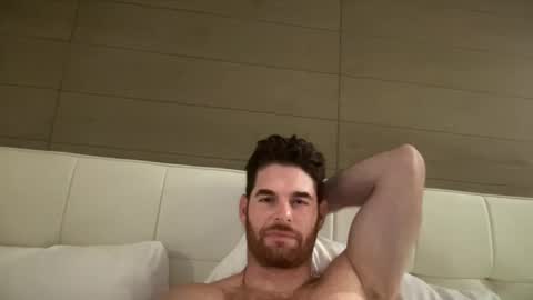 Snapshot of reddead7100 chatting on 01/14/26, 12:38 reddead7100 online show from 01/14/26, 12:38