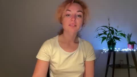 Snapshot of reddgirll chatting on 02/21/25, 10:26 reddgirll online show from 02/21/25, 10:26