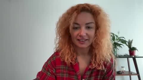 Snapshot of reddgirll chatting on 02/22/25, 11:35 reddgirll online show from 02/22/25, 11:35