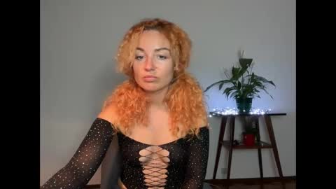 Snapshot of reddgirll chatting on 02/25/25, 05:58 reddgirll online show from 02/25/25, 05:58