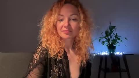 Snapshot of reddgirll chatting on 02/26/25, 11:04 reddgirll online show from 02/26/25, 11:04
