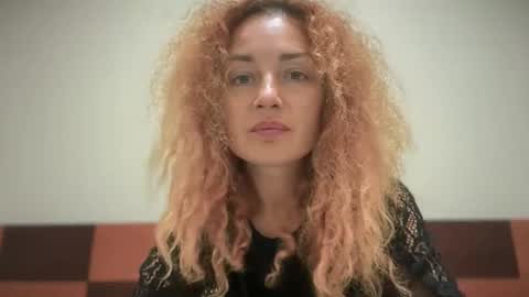 reddgirll online show from 11/11/25, 10:32