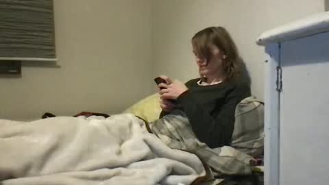 Snapshot of redfoxofficial chatting on 01/13/26, 05:35 Redfox online show from 01/13/26, 05:35