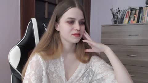 Lily online show from 12/29/24, 06:14