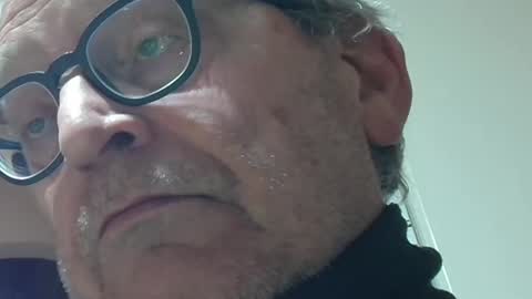 Snapshot of redhotcockpep chatting on 12/25/24, 05:15 redhotcockpep online show from 12/25/24, 05:15