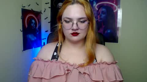 Snapshot of redhotqueen1 chatting on 05/21/26, 12:23 Rina online show from 05/21/26, 12:23