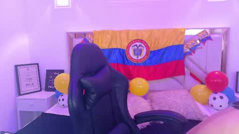 Lili Lopez online show from 06/25/26, 08:13
