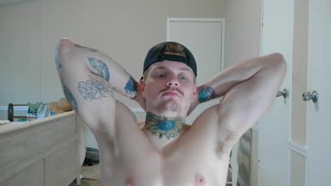 Snapshot of redinthebed chatting on 02/13/25, 07:42 InkedGinger online show from 02/13/25, 07:42