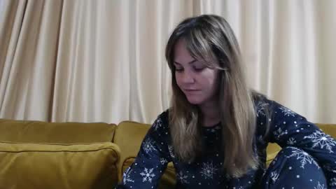 Snapshot of redjessica chatting on 01/13/26, 05:24 RedJessica online show from 01/13/26, 05:24