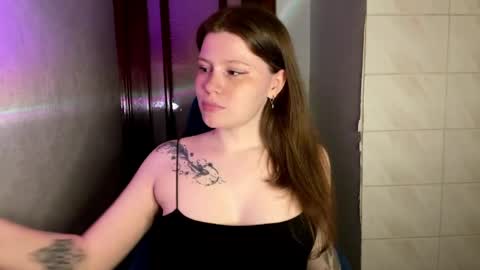 Snapshot of redkissx chatting on 03/25/26, 09:54 RedKissX online show from 03/25/26, 09:54