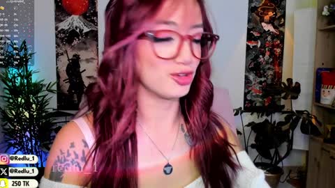 Lu Independiet model online show from 01/15/25, 02:49