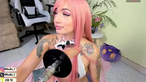 Lu Independiet model online show from 02/26/25, 03:42