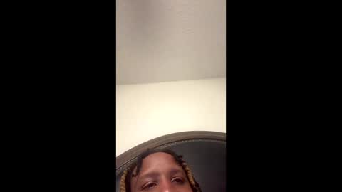 Snapshot of redmagic2026 chatting on 04/05/26, 04:09 redmagic2026 online show from 04/05/26, 04:09