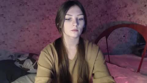 Snapshot of redmoonhead chatting on 03/04/25, 12:22 Ana online show from 03/04/25, 12:22