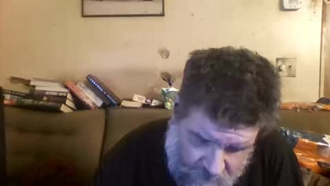 Snapshot of redmud3 chatting on 11/28/25, 01:03 redmud3 online show from 11/28/25, 01:03