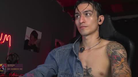 Snapshot of redrum_696 chatting on 02/14/26, 03:09 Red online show from 02/14/26, 03:09