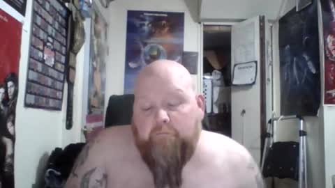 Snapshot of redrumthefool chatting on 12/21/25, 02:30 The fool online show from 12/21/25, 02:30