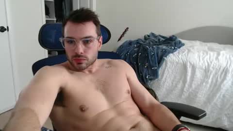 Snapshot of redstar461163 chatting on 05/12/26, 07:44 redstar461163 online show from 05/12/26, 07:44