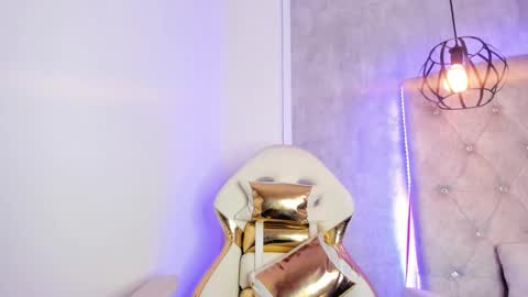   online show from 02/22/25, 05:46