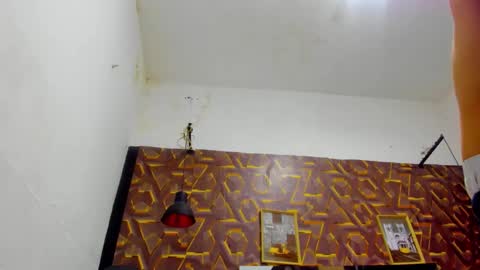 reed_kitty online show from 12/05/25, 12:25